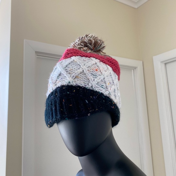 Knitted Winter Hat - Picture 2 of 4